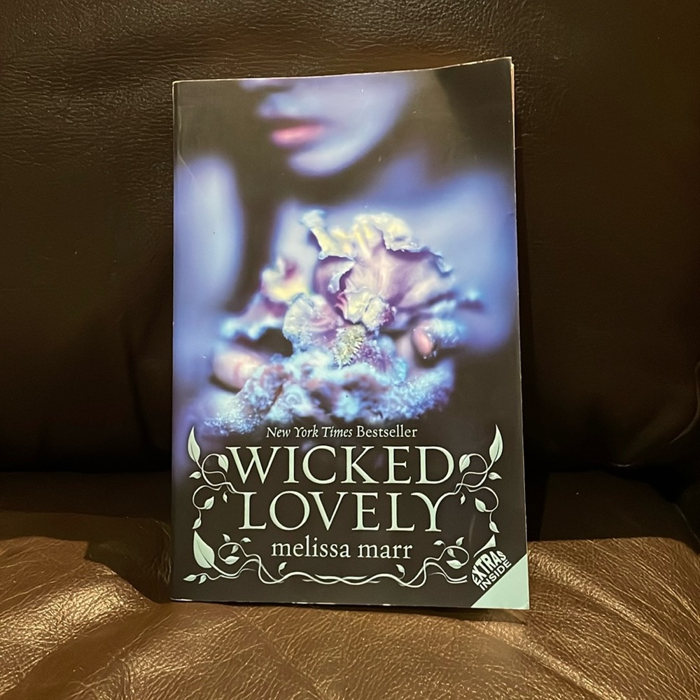 3 for $5 - Wicked Lovely by Melissa Marr